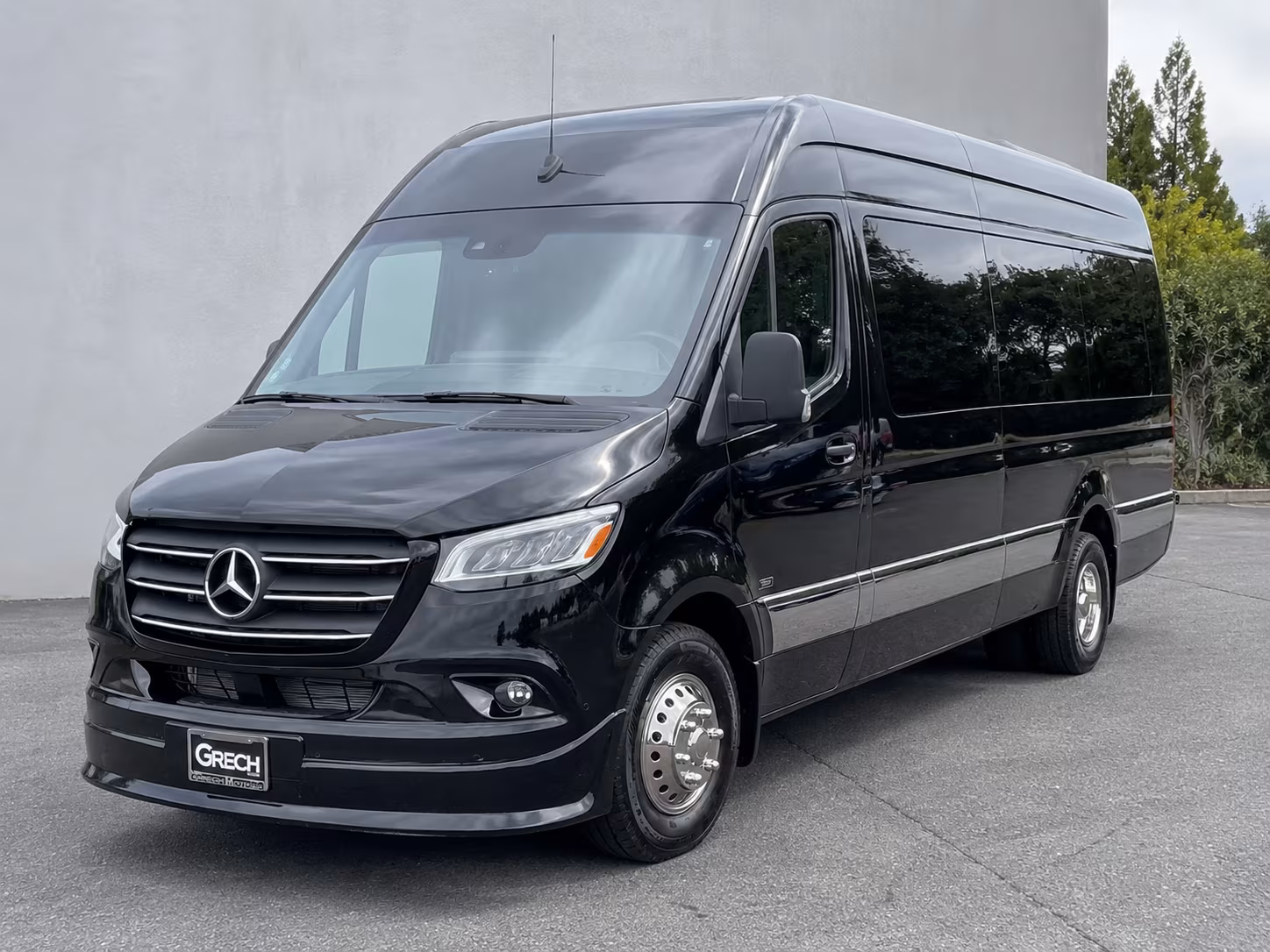 bedford long distance transportation onboard seating