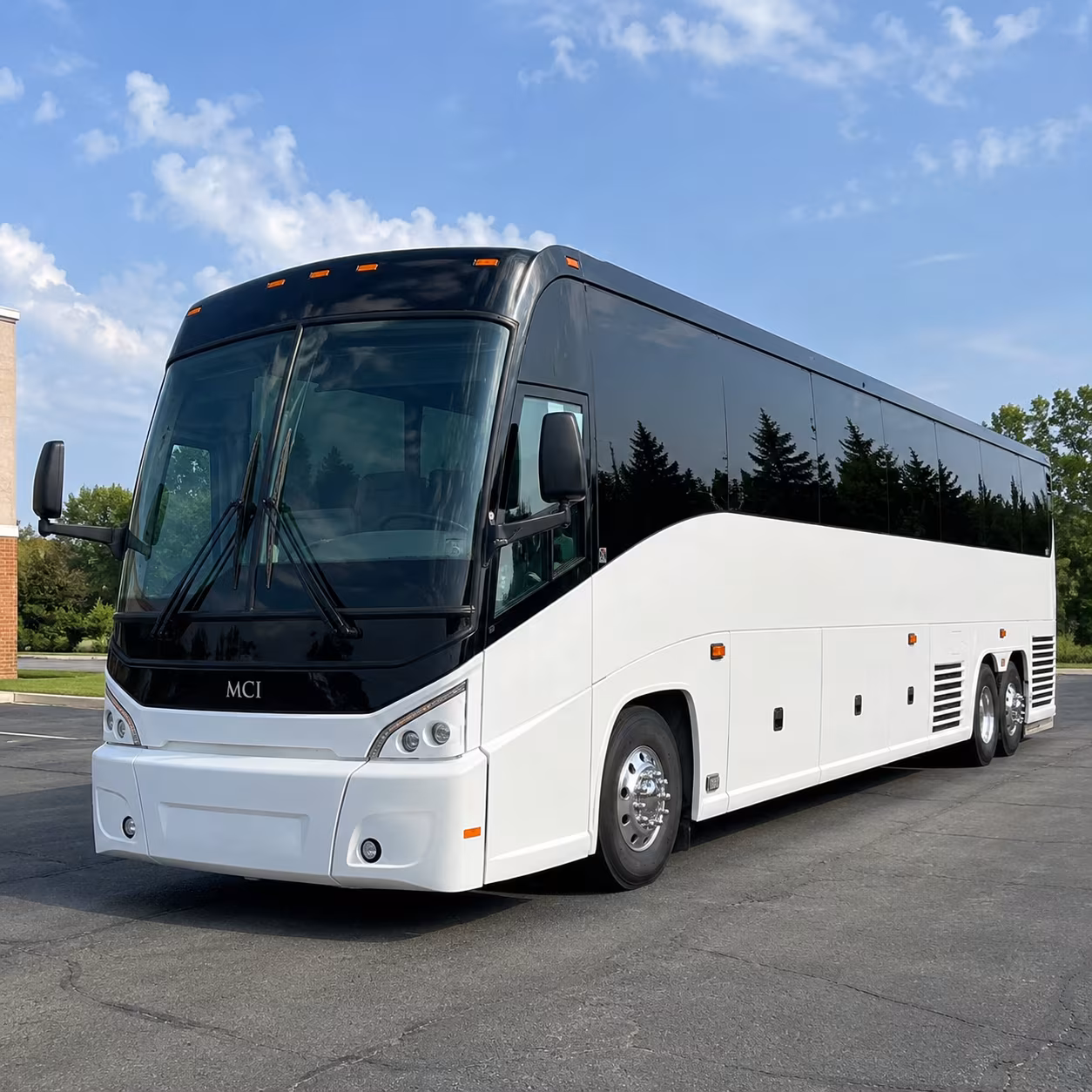 bedfordcharterbuscompany com is the go to for dallas love field airport transfers from bedford