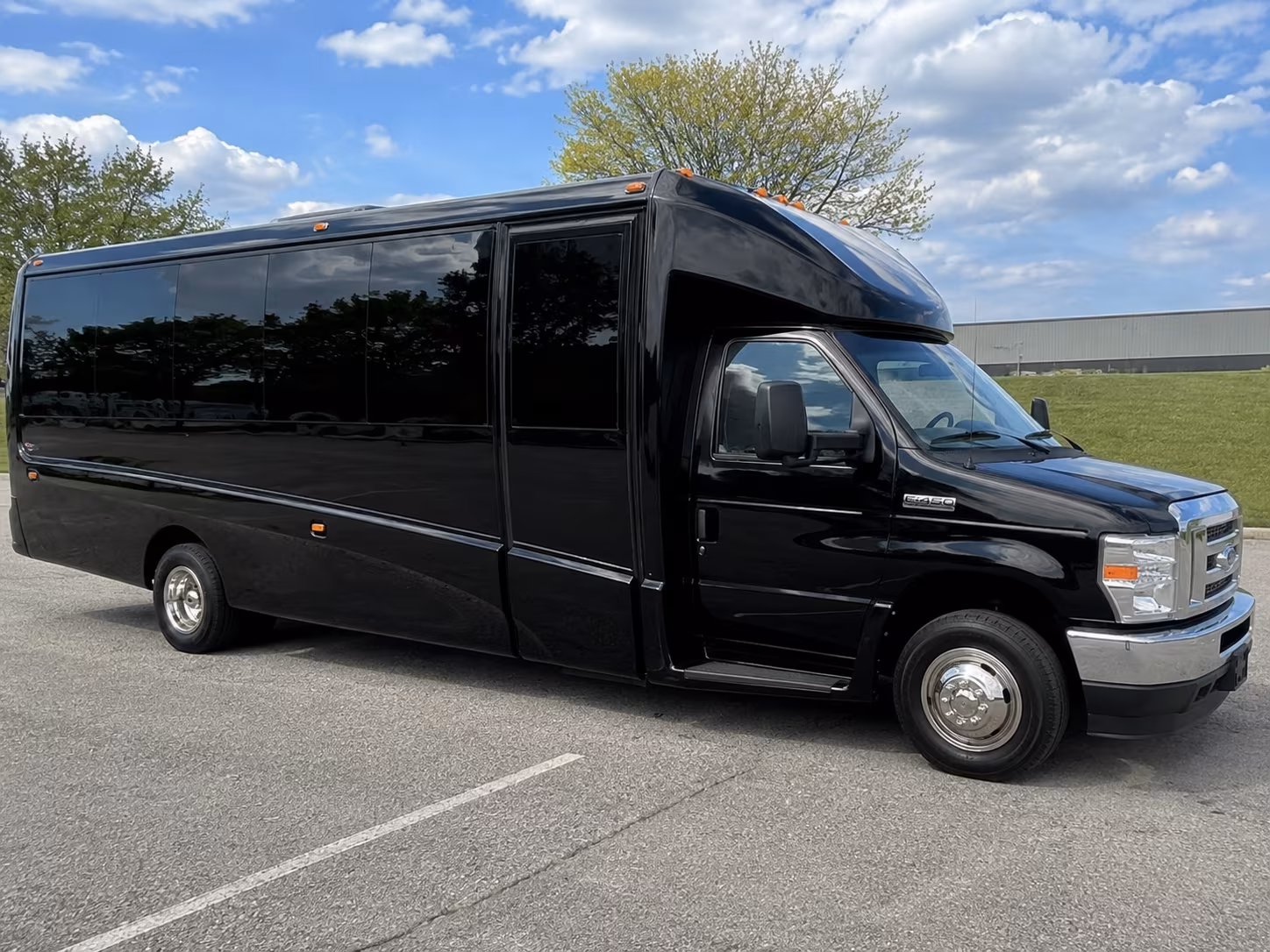 find bus rentals to american airlines center for mavs and stars games from bedford
