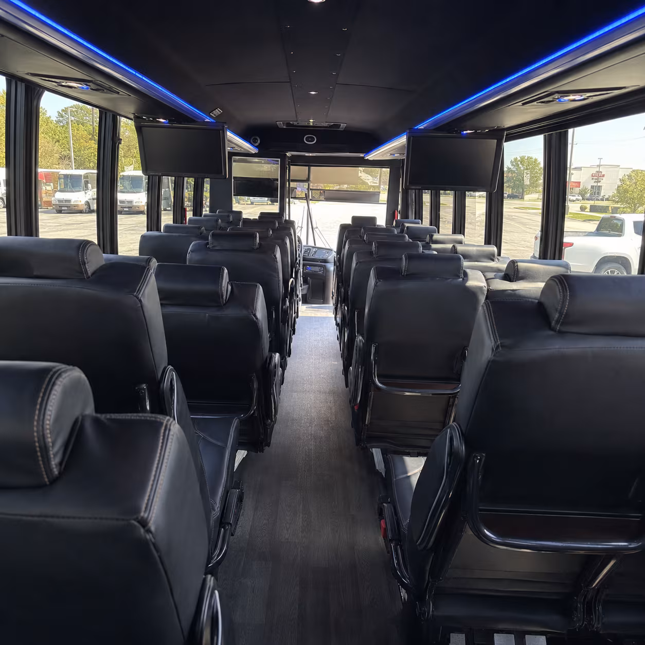 minibuses and charter buses for grapevine area field trips