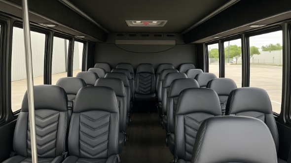 bedford 35 passenger minibus rental